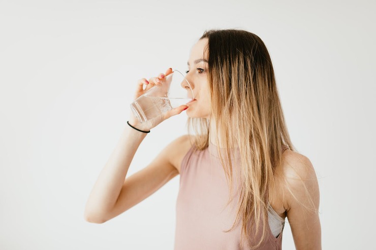 acqua rovina denti motivo